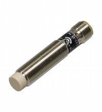 PEPPERL & FUCHS - Kap. Sensor M12, n.bündig, Sn:8mm,PNP, Steck.M12 4p