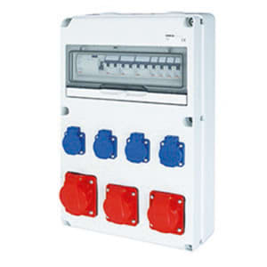 GEWISS - Steckdosenkombination mit 2 IEC5x16A/1 IEC5x32A 4 Schutzkontakt+ Einspeiseklemme