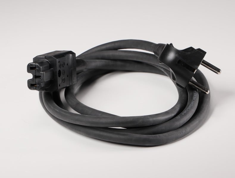 SCHURRER - Warmgeraete-Anschlusschnur 3X1