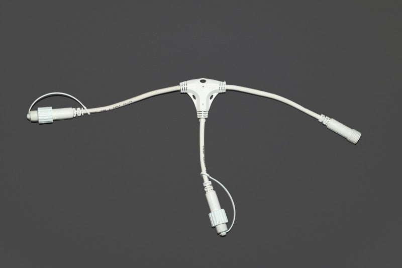 MK ILLUMINATION - QuickFix T-divider mit 2 Ausgängen ws Kabel, 240V