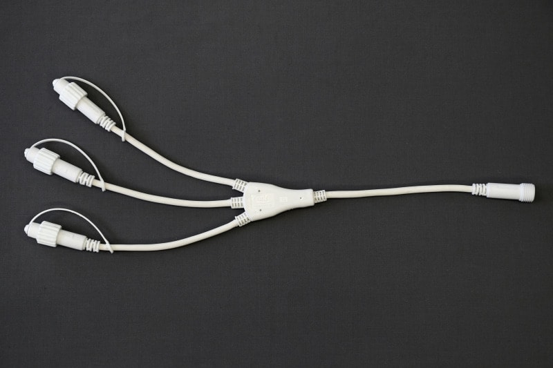 MK ILLUMINATION - QuickFix divider mit 3 Ausgängen ws Kabel, 240V