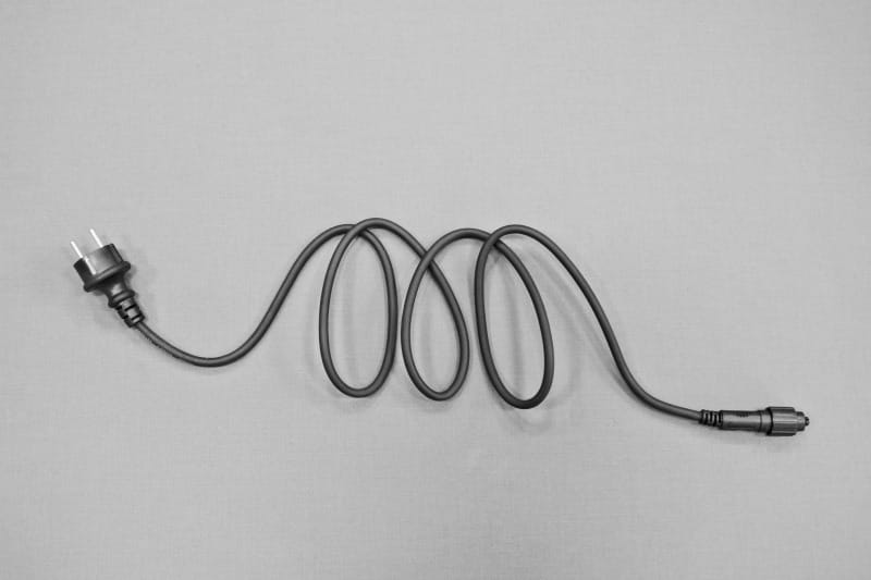 MK ILLUMINATION - QUICKFIX 3 conn. UK 1,5m,sw Kabel AC,max 1800W