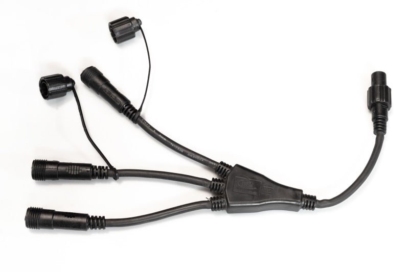 MK ILLUMINATION - QUICK FIX®QF3+ divider 3 mit 3 Ausgängen,schwarzes Kabel