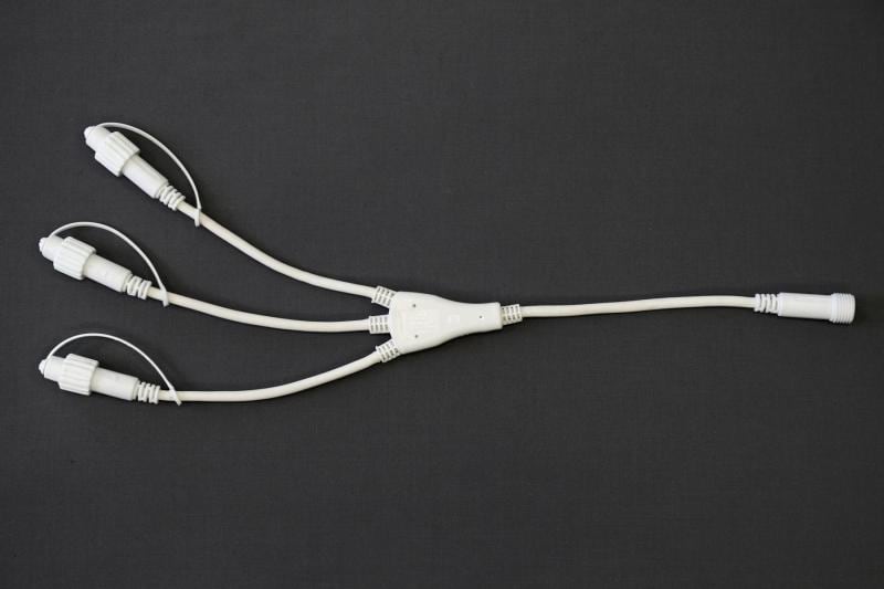 MK ILLUMINATION - QUICK FIX®QF3+ divider 3 mit 3 Ausgängen,weißes Kabel