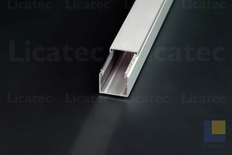 LICATEC - Installationskanal CKA 20 x 20 Aluminium eloxiert