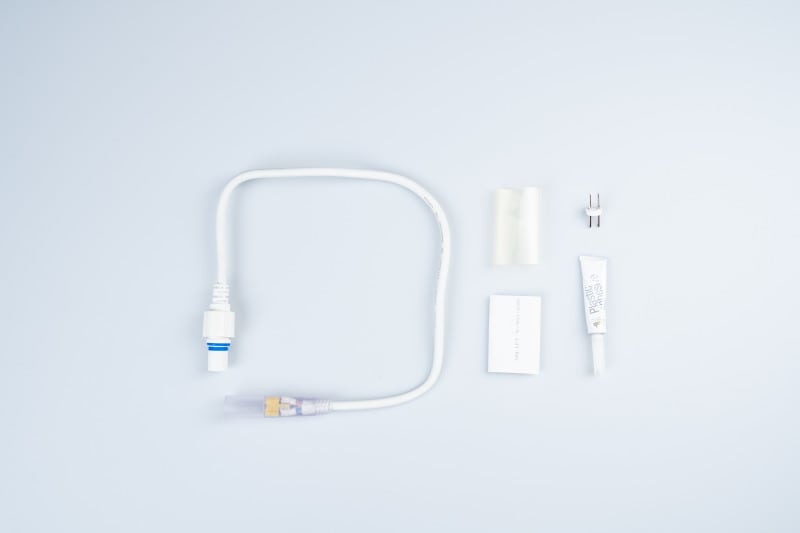 MK ILLUMINATION - QUICK FIX®QF+ Adapter: QUICK FIX® an ROPE LIGHT, für 9mm Rope Lite, 50cm weißes Kabel, 220-240V