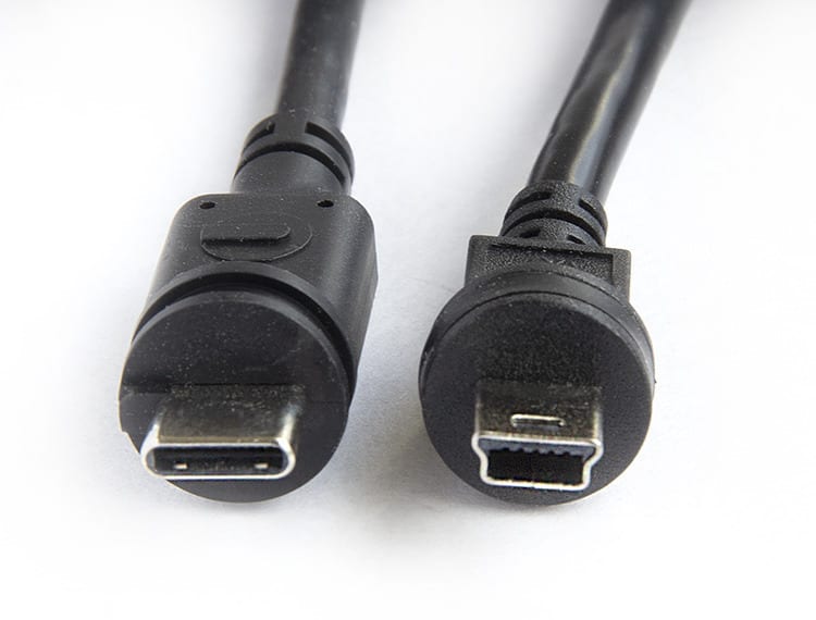 MOBOTIX - S74 Kabel MiniUSB-C auf MiniUSB 5m