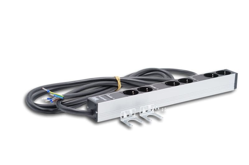 MEHLER - 19'' Steckdosenleiste 6fach Schuko, 3ph inkl. 3m Kabel