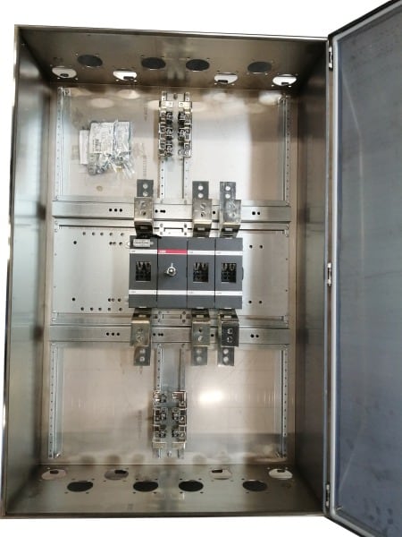 ABB - Sicherheitsschalter Edelstahlgeh. 3P 710kW 400V Edelstahlgriff IP65 oben/unten