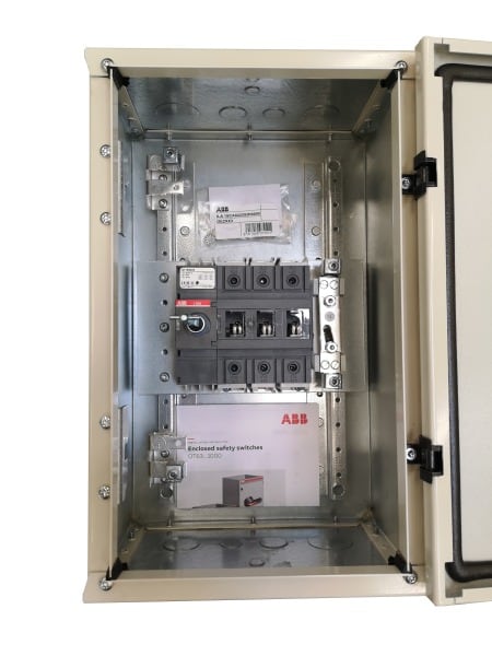 ABB - Sicherheitsschalter Stahlblechgeh. 3P 55kW 400V Griff schwarz IP65 oben/unten