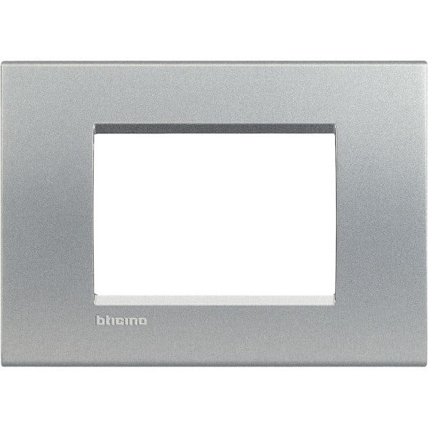 BTICINO - Abdeckrahmen LIVINGLIGHT für Kompaktinstallation, 3-modulig, Farbe: Tech