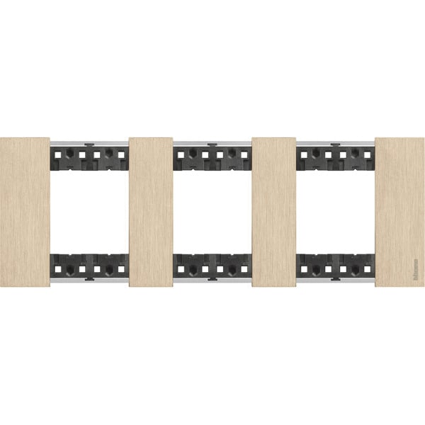 BTICINO - LivingNow Abdeckrahmen 3x2-modulig in der Farbausführung Gold