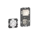 BTICINO - LivingNow Gateway with Netatmo mit Steckdose und Master-Switch, Farbe Sand
