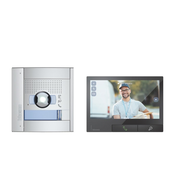 BTICINO - Flex'ONE Video-Set mit Türstation SFERA (1 und 2 Ruftasten) + CLASSE300X Dark
