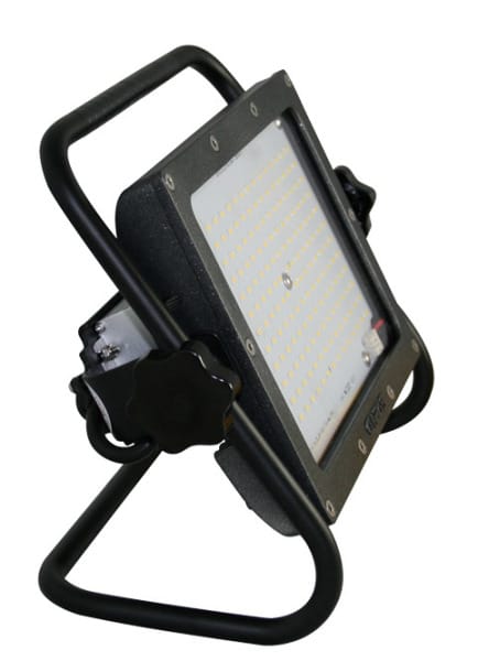 GIFAS - AlphaLUXX Flächenstrahler 60W auf Bodengestell - IP65