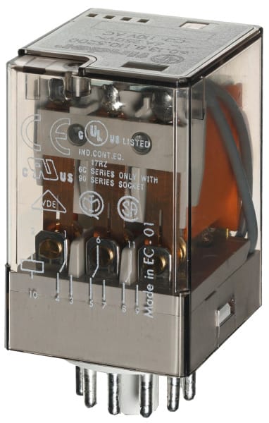 FINDER - Steckrelais, 3 W 10A, Spule 24VAC