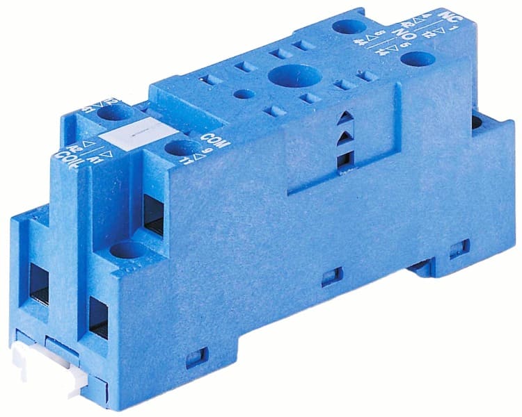 FINDER - Fassung Schraubanschlüsse, Breite nur 23 mm , für Relais 55.32
