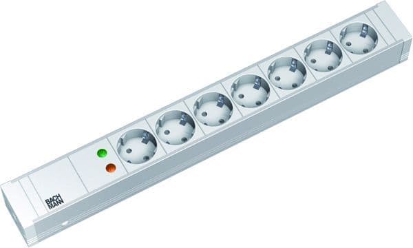 BACHMANN - 19'' 1,5HE 7xCEE7/3 ws 1xSPD Strom 2,0m CEE7/7