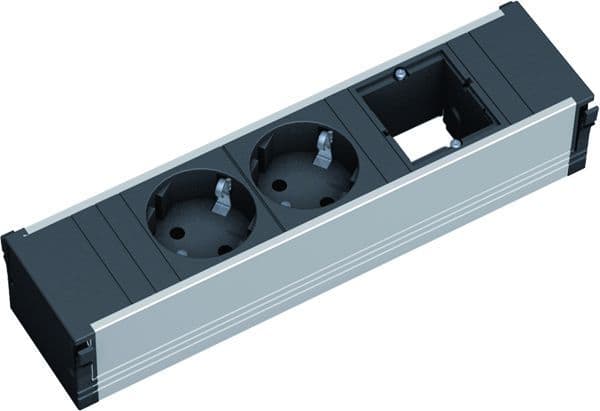 BACHMANN - CONI 2xCEE7/3 1xCM 0,2m