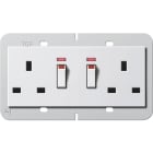 GIRA - 2f-Steckd. BS 13 A gesch. Kontroll + SH System 55 BS 80 Reinweiß