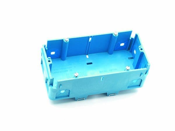 OBO BETTERMANN - REHAU - Geräteeinbaudose SIGNO 2-fach blau 60x70x142 Polypropylen lichtblau RAL 5012