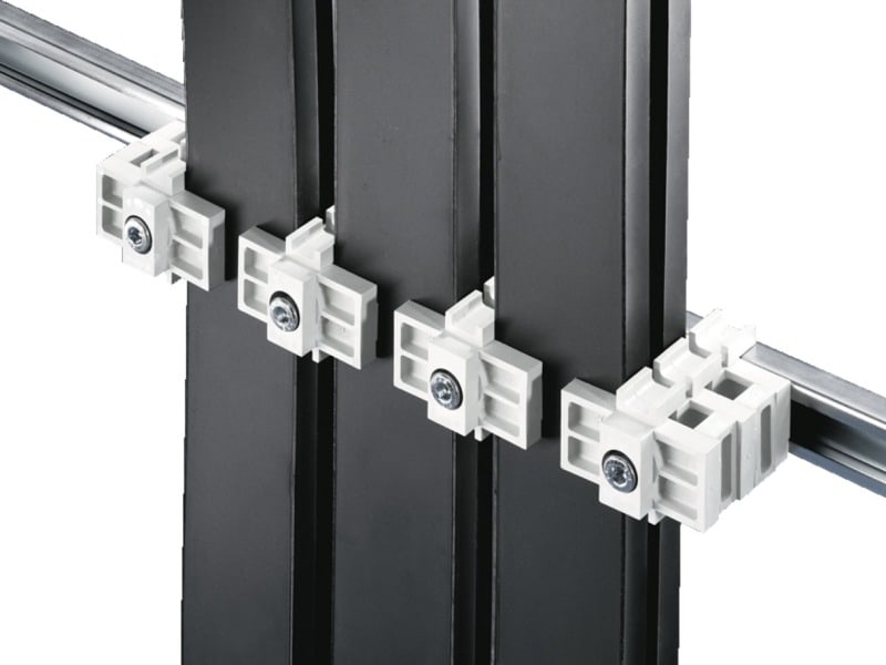 RITTAL - Universalhalter für lamellierte Kupferschienen 40x5 bis 100x10mm, PAK = 1 ST