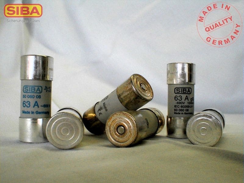 SIBA - URZ-Sich. gR 690/700V 22x58mm