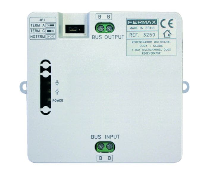 FERMAX - DUOX Multikanal Regenerator für 18 - 24V