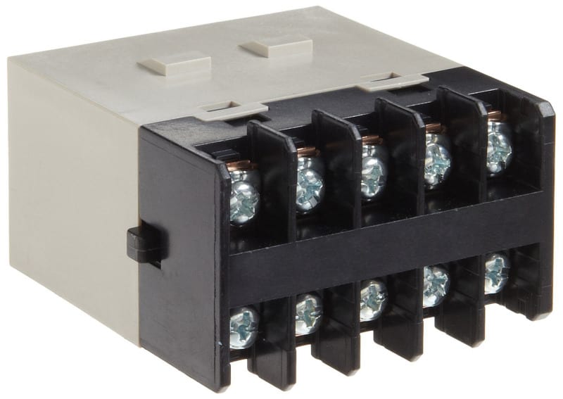 OMRON - 3 S + 1 Ö, Schraubanschlüsse