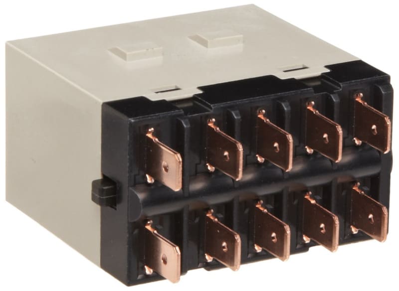 OMRON - 4 S, 25 A, AMP-Steckanschlüsse