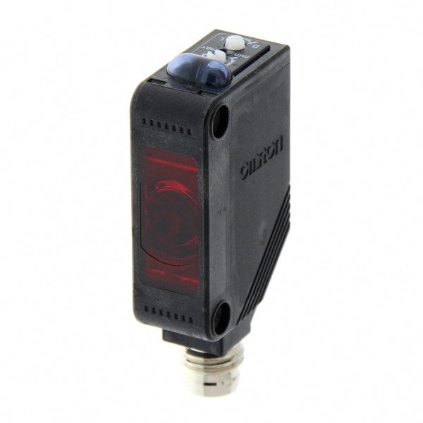 OMRON - Optischer Sensor, Einweglichtschranken-Laser, 60 m, PNP, M12