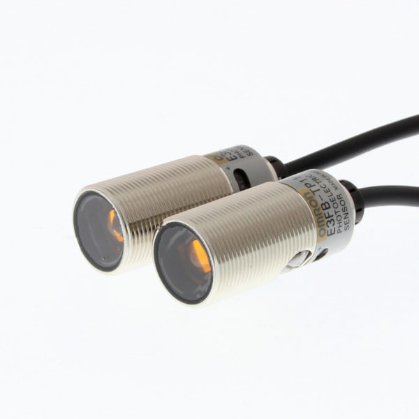 OMRON - Einweglichtschranke, rotlicht, M18 met., Sn:10m, Kabel 2m