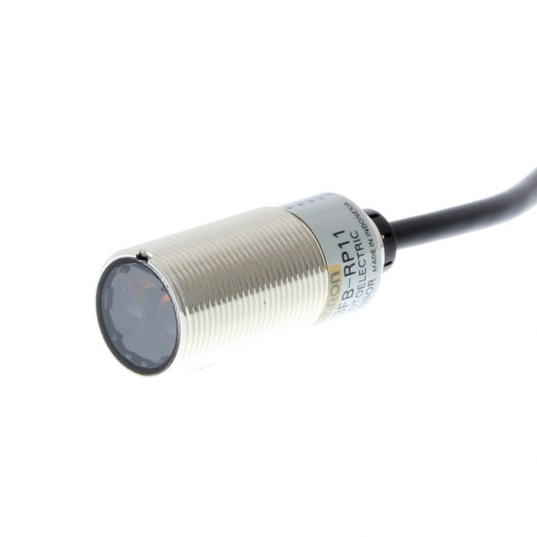 OMRON - otoelektrischer Sensor, M18, axial, Metallgehäuse, rote LED, retroreflekt