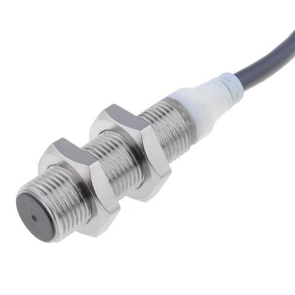 OMRON - Näherungsschalter, induktiv, M12, abgeschirmt, 4 mm, DC