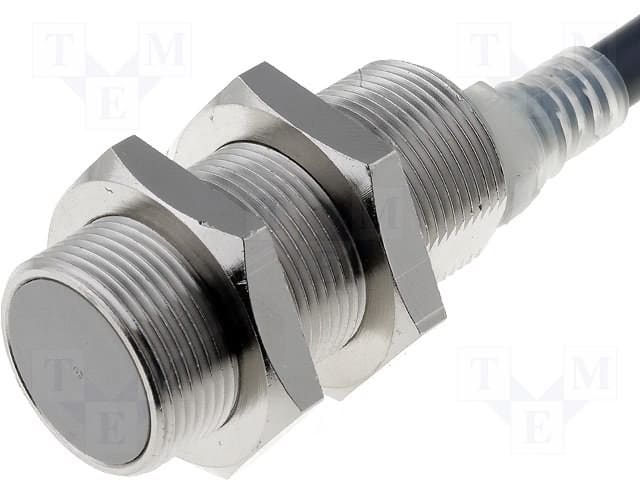 OMRON - Näherungsschalter, induktiv, M18, abgeschirmt, 5 mm