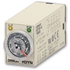 OMRON - Miniaturzeitrelais, 2 Wechsler, 0,1min bis 10h, Sockelanschl