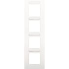 NIKO - 4 fach Rahmen mit 71 mm Mittenabstand, mit transparentem Textfeld