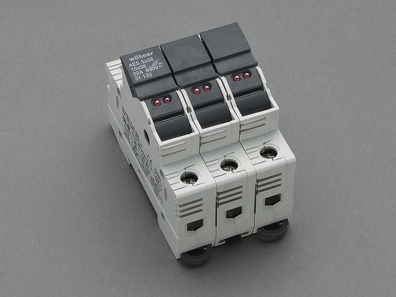 WÖHNER - 31133 Ambus Easyswitch 3pol 10x38 /690V DC