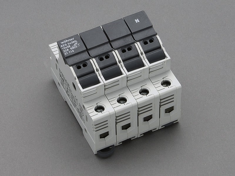 WÖHNER - 31114 Ambus Easyswitch 3pol 10x38 + N/690V 32A