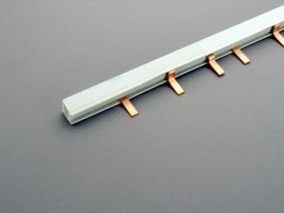 WÖHNER - 31310 Kammschiene 3pol isoliert 16mm², Stift