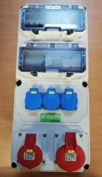 E-TERM - Steckdosenkombi VARIABOX WM 0011-3 FI063 IP54 VARIABOX-XL B230xH520xT213mm
