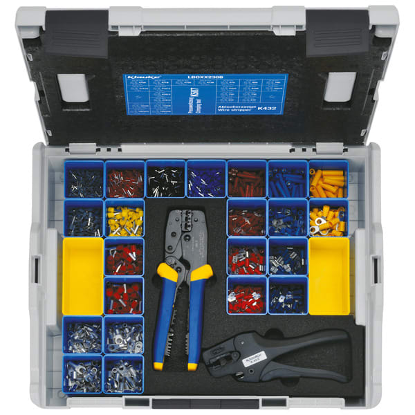 KLAUKE - L-BOXX aus Kunststoff mit einer Standardausstattung für die Elektroinstallation.