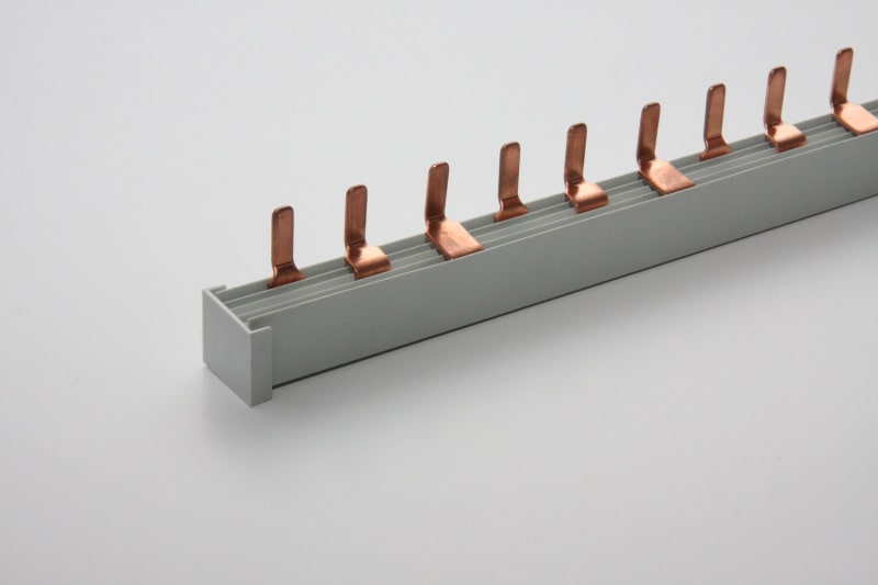SIEMENS - Stift-SS 3-phasig 16qmm, (L1+L2+L3+L1+...), ca.1m (56TE) ausbrechb.