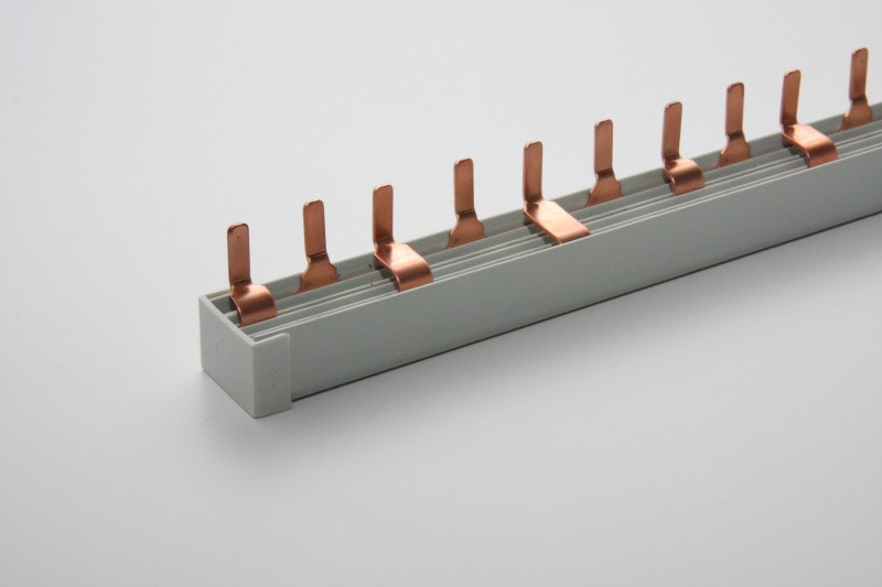 SIEMENS - Stift-SS 4-phasig, (L1+N+L2+N+L3+N+...), ca.1m (56TE) ausbrechb.