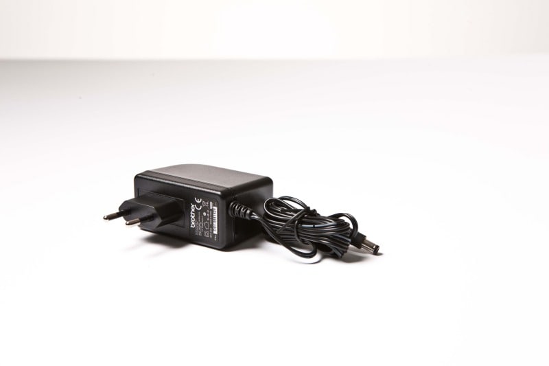 BROTHER - Netzadapter 12V-2A AD-E001