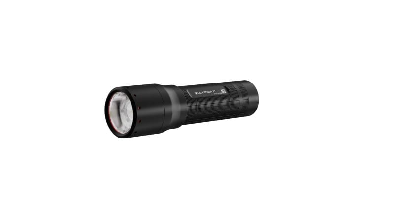 LED LENSER - Taschenlampe LED 650lm 400m 4xAAA IP54 fokussierbar Box sw