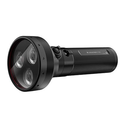 LED LENSER - Taschenlampe LED 6500lm 600m 1xLiIon IP68 fokussierb Case sw