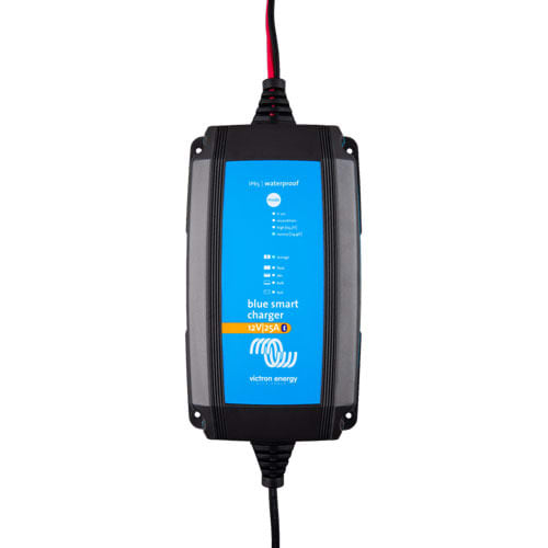 VICTRON ENERGY - Akkuladegerät Victron Blue Smart IP65 12/25 + DC-Anschluss