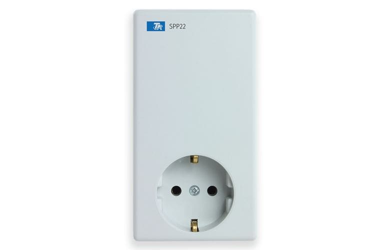 TECHNISCHE ALTERNATIVE - Schaltbarer Steckdosen Adapter