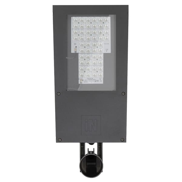 PERFORMANCE IN LIGHTING - LED-Strassenleuchte 4000K 107W mit auto. P- Straßenbeleuchtungsoptik